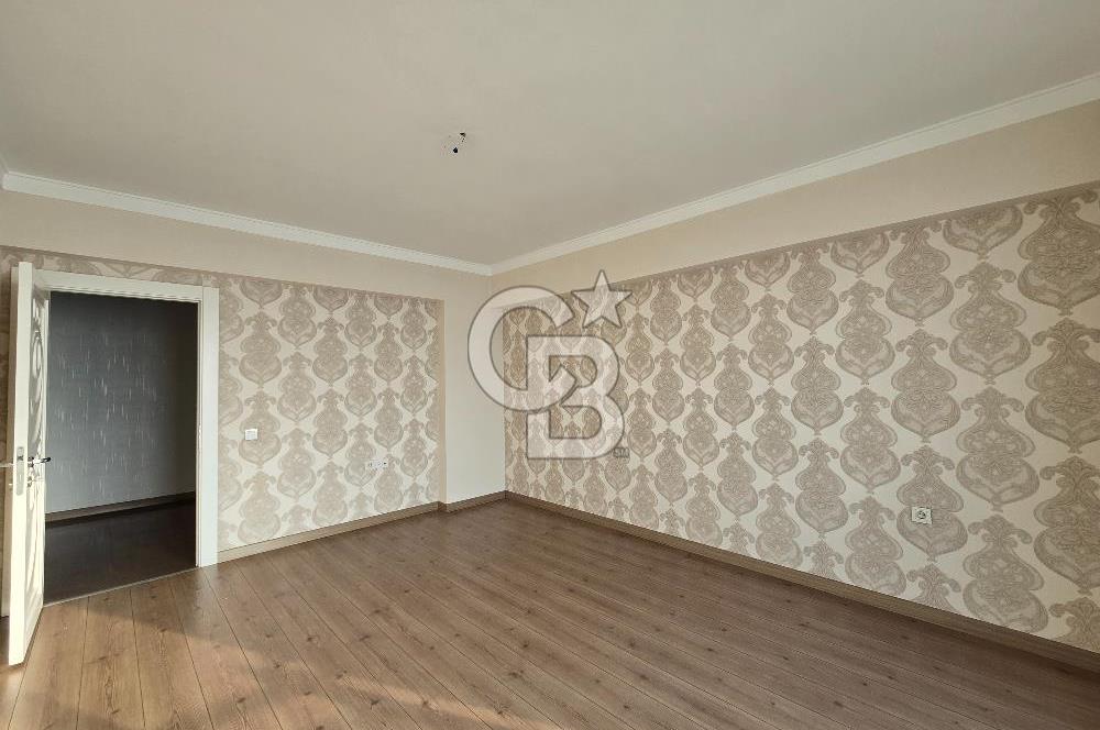 BAĞLICA'DA SİTE İÇİNDE 5+1 NET 235 m2 LÜKS KİRALIK DAİRE