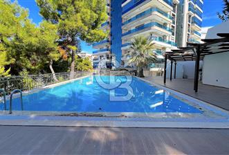 İzmir Granada Sitesinden Havuzlu Otoparklı Lux 3+1 Satılık Daire