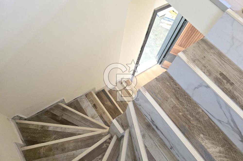 Esentepe de 5+2 220 m² dubleks 