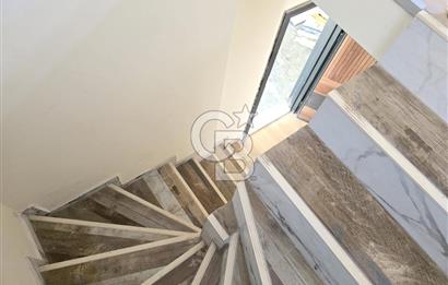 Esentepe de 5+2 220 m² dubleks 
