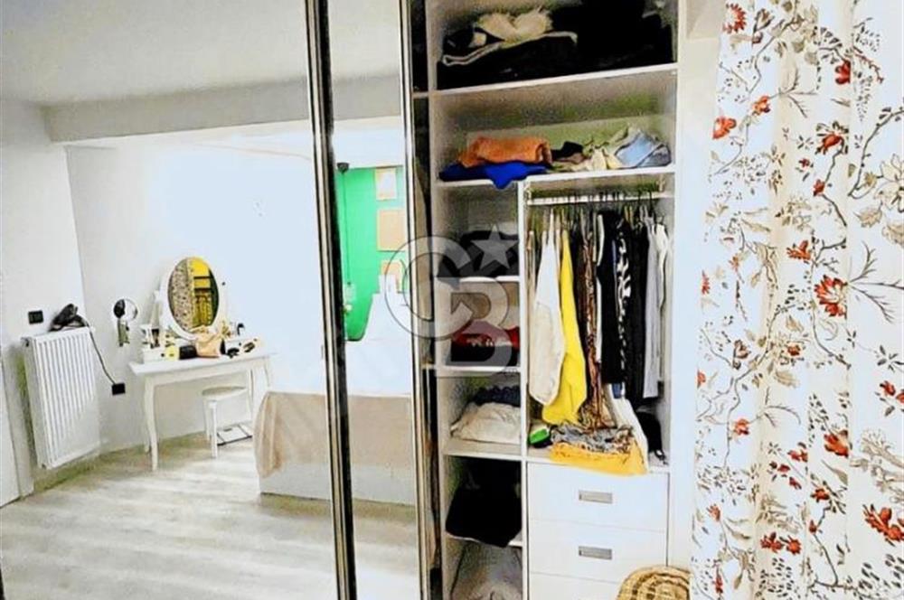 KARŞIYAKA DENİZE YÜRÜME MESAFESİNDE SATILIK DAİRE