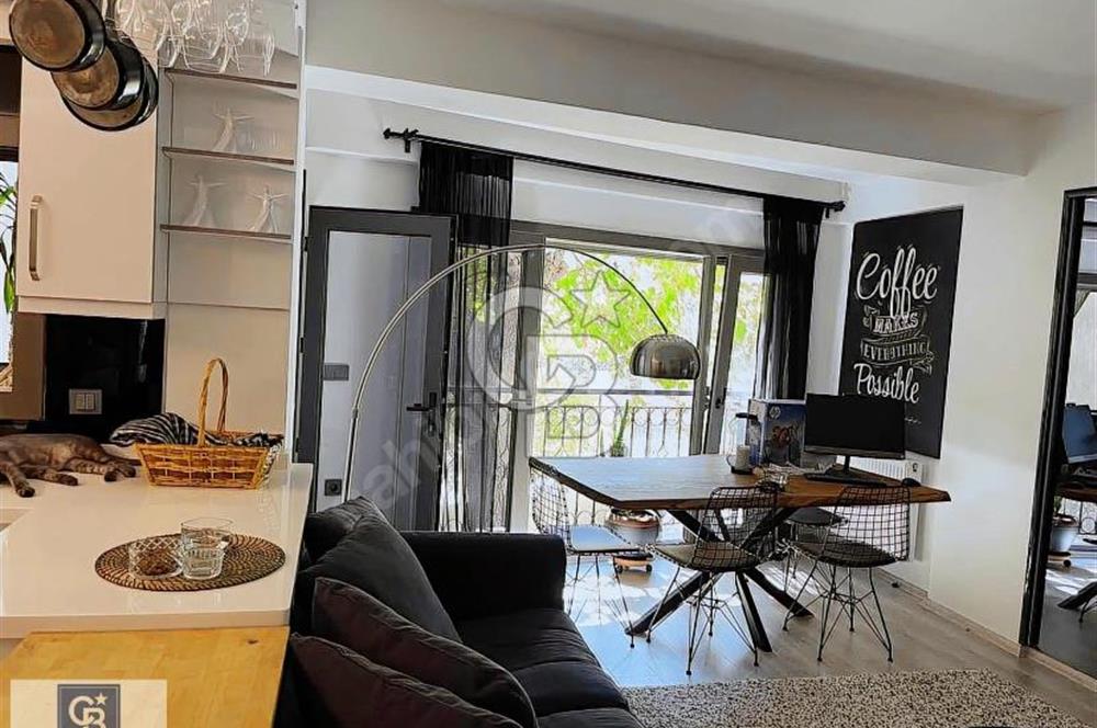 KARŞIYAKA DENİZE YÜRÜME MESAFESİNDE SATILIK DAİRE