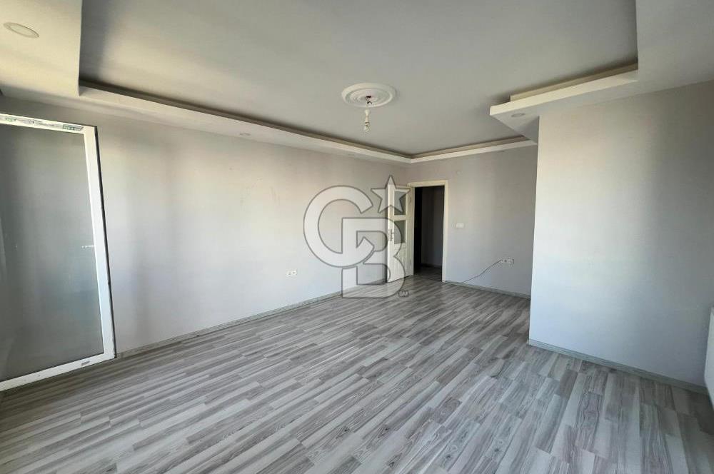 CB TOWER KARTEPE F.S.M'DE CADDE ÜZERİ GENİŞ 4+1 SATILIK DAİRE