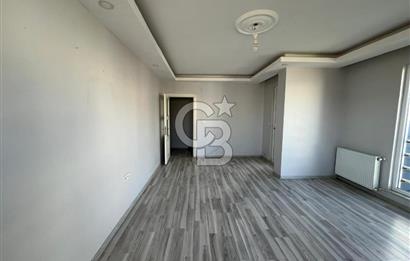 CB TOWER KARTEPE F.S.M'DE CADDE ÜZERİ GENİŞ 4+1 SATILIK DAİRE