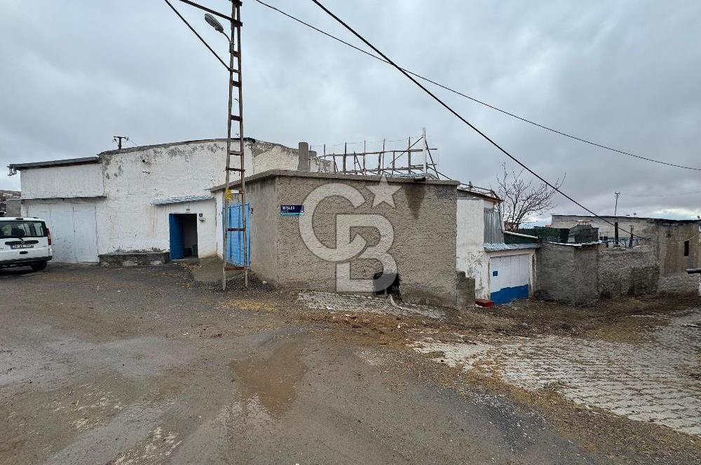BÜNYAN KARAKAYA'DA 22 KAPALI ODASI BULUNAN KÖY EVİ