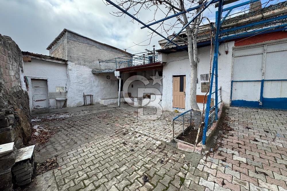 BÜNYAN KARAKAYA'DA 22 KAPALI ODASI BULUNAN KÖY EVİ