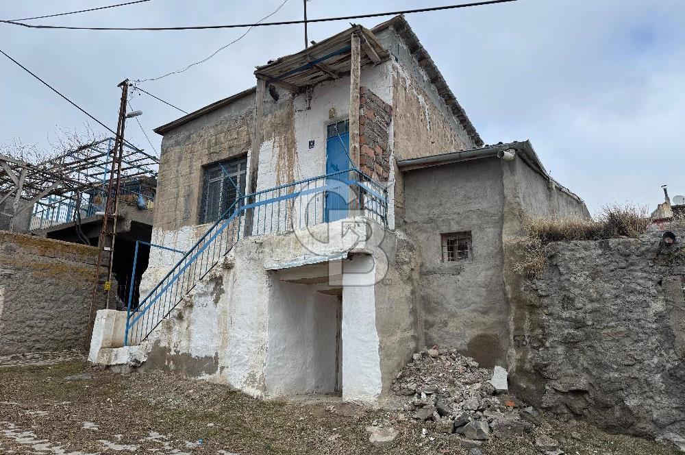 BÜNYAN KARAKAYA'DA 22 KAPALI ODASI BULUNAN KÖY EVİ