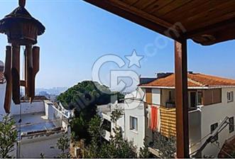 Çiğli Evka-2 satilik bahçeli ve manzaralı 4+1Tripleks villa