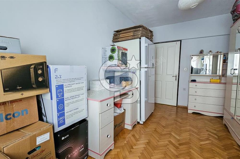 Kuşadası Ege Mahallesinde Havuzlu Sitede Deniz Manzaralı 4+1 Bakımlı Daire