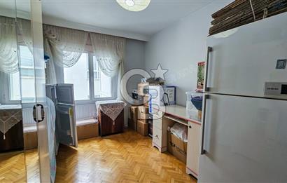 Kuşadası Ege Mahallesinde Havuzlu Sitede Deniz Manzaralı 4+1 Bakımlı Daire