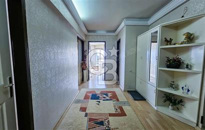 Kuşadası Ege Mahallesinde Havuzlu Sitede Deniz Manzaralı 4+1 Bakımlı Daire