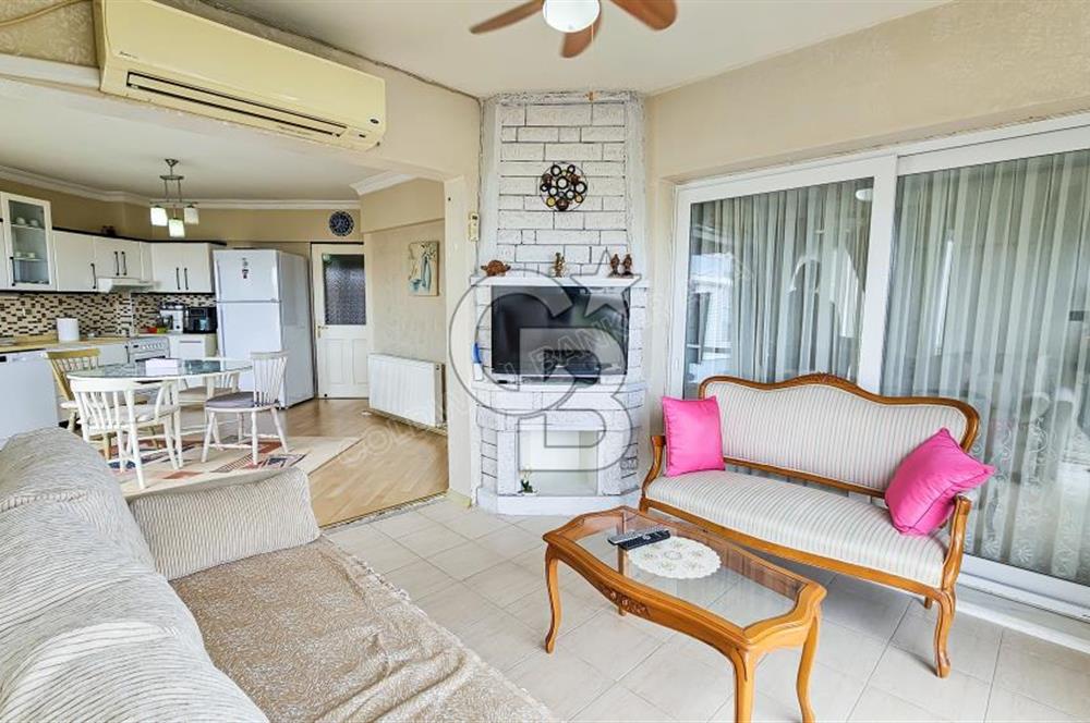 Kuşadası Ege Mahallesinde Havuzlu Sitede Deniz Manzaralı 4+1 Bakımlı Daire