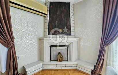 Kuşadası Ege Mahallesinde Havuzlu Sitede Deniz Manzaralı 4+1 Bakımlı Daire