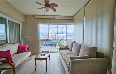 Kuşadası Ege Mahallesinde Havuzlu Sitede Deniz Manzaralı 4+1 Bakımlı Daire