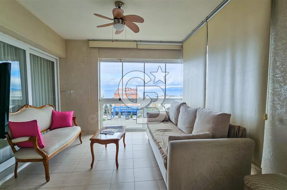 Kuşadası Ege Mahallesinde Havuzlu Sitede Deniz Manzaralı 4+1 Bakımlı Daire