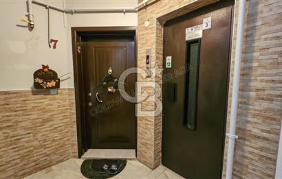 Kuşadası Ege Mahallesinde Havuzlu Sitede Deniz Manzaralı 4+1 Bakımlı Daire
