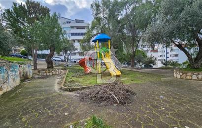 Kuşadası Ege Mahallesinde Havuzlu Sitede Deniz Manzaralı 4+1 Bakımlı Daire