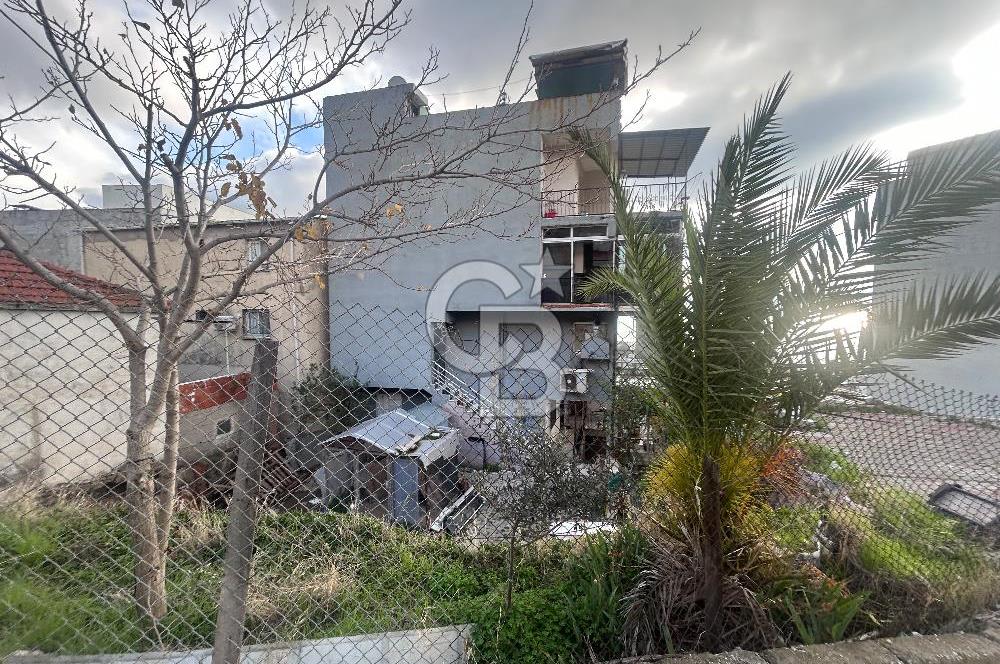 Bayraklı’da 102 m2 Müthiş Konumda Arsa