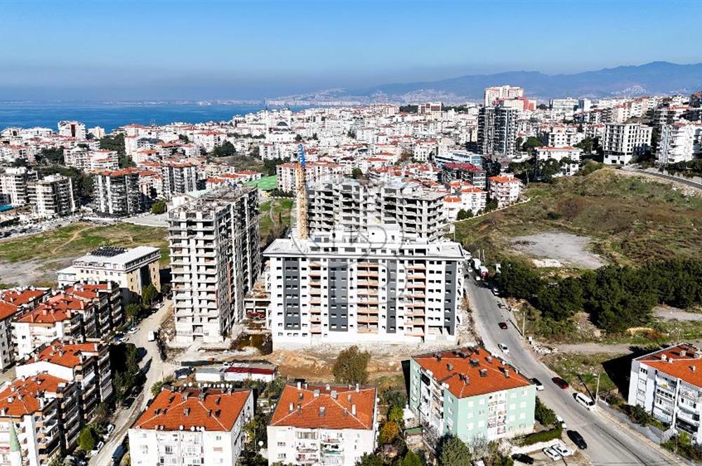 İZMİR KARABAĞLAR VATAN MAH. NUS ARTE SİTESİNDE SATILIK 2+1 DAİRE