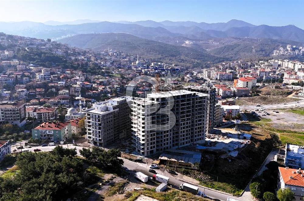 İZMİR KARABAĞLAR VATAN MAH. NUS ARTE SİTESİNDE SATILIK 2+1 DAİRE
