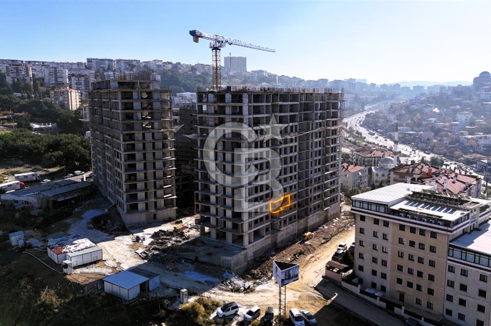 İZMİR KARABAĞLAR VATAN MAH. NUS ARTE SİTESİNDE SATILIK 2+1 DAİRE