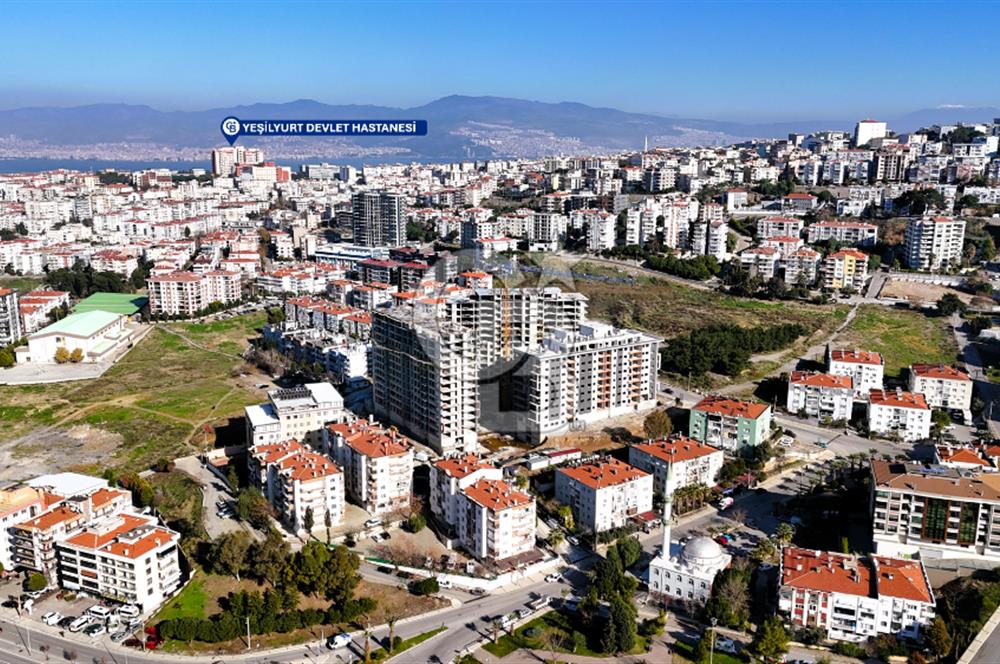 İZMİR KARABAĞLAR VATAN MAH. NUS ARTE SİTESİNDE SATILIK 2+1 DAİRE