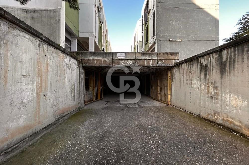 İZMİR BORNOVA MTK SİTESİNDE SATILIK 400M2 4 KATLI ATÖLYE