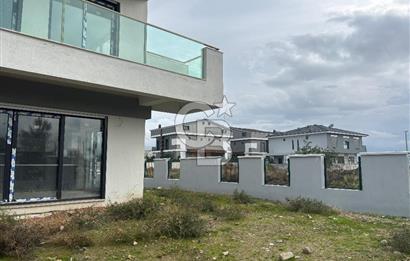 CB Yalı'dan Seyrek Günerli Mah. De Satılık Villa