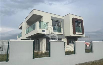 CB Yalı'dan Seyrek Günerli Mah. De Satılık Villa