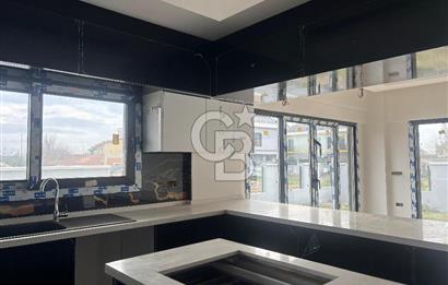 CB Yalı'dan Seyrek Günerli Mah. De Satılık Villa