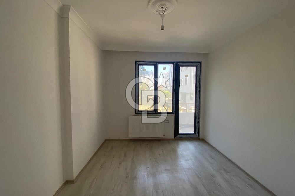 YALOVA İSMETPAŞA ÜÇ YILLIK BİNADA SATILIK 2+1 DAİRE 