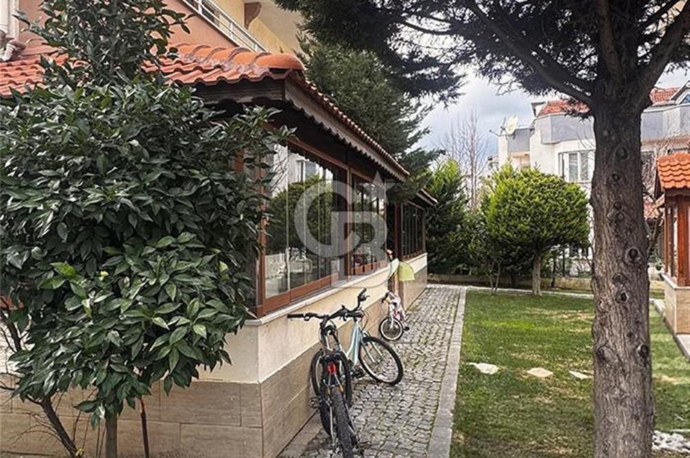 Dardanos’ta Hayal Edebileceğiniz Her Şeye Sahip Satılık Villa