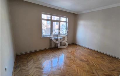 KAVACIK SUBAYEVLERİ ÜÇYILDIZ CADDESİNDE 3+1 SATILIK TEMİZ DAİRE