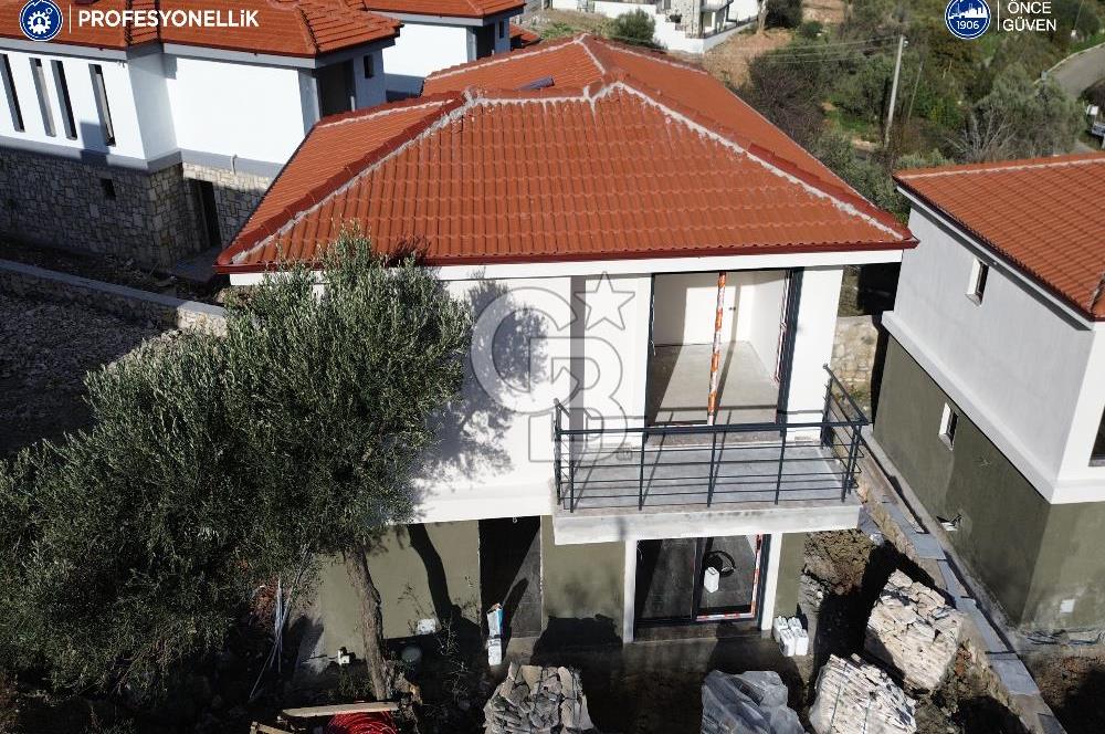 Karaburun Saip Mahallesi'nde 4+1 Müstakil Villa