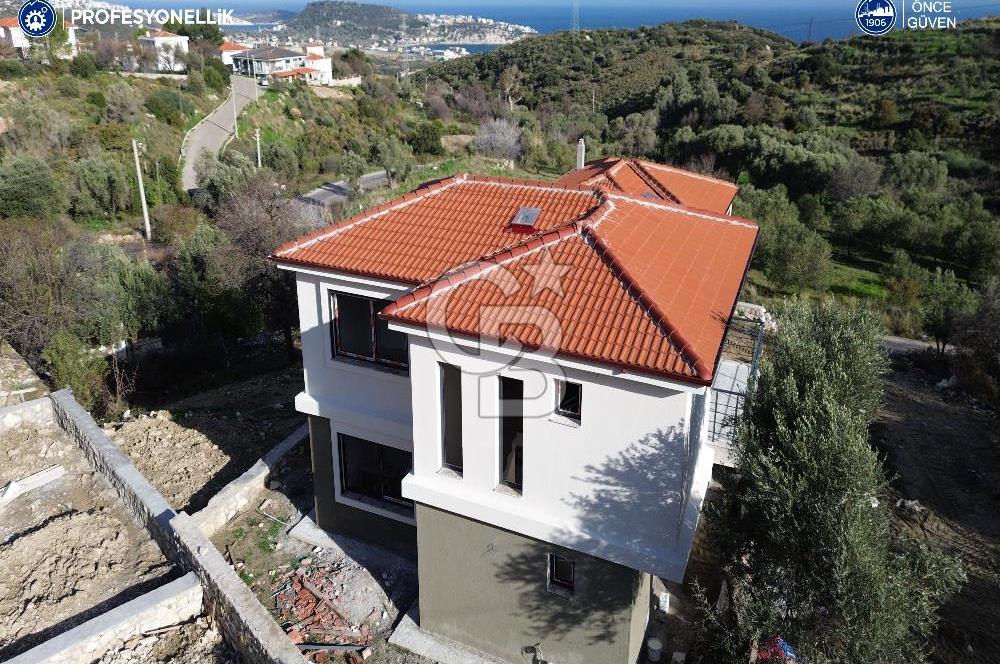 Karaburun Saip Mahallesi'nde 4+1 Müstakil Villa