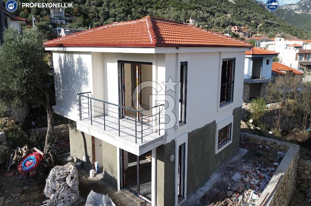 Karaburun Saip Mahallesi'nde 4+1 Müstakil Villa