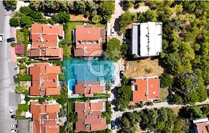 İZMİR BORNOVA EVKA-3'TE BAHÇELİ DUBLEKS 3+1 SATILIK VİLLA