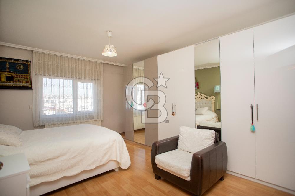 Karşıyaka Y. Girne Bulvar Üzeri Sarı Residence'ta 3+1 Satılık Daire