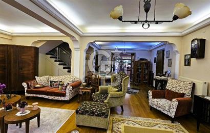 İZMİR BORNOVA EVKA-3'TE BAHÇELİ DUBLEKS 3+1 SATILIK VİLLA