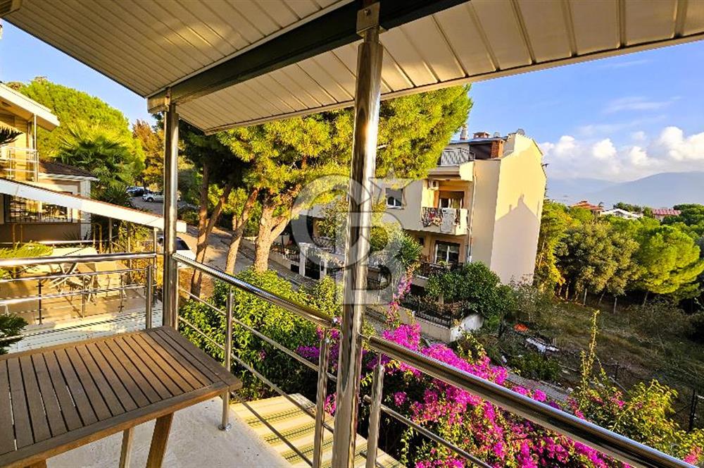İZMİR BORNOVA EVKA-3'TE BAHÇELİ DUBLEKS 3+1 SATILIK VİLLA