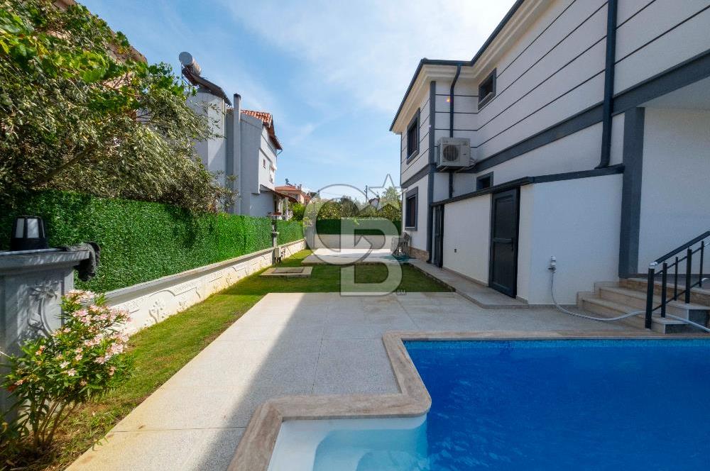 Şirinkent ' te Denize 450 metre Lüks Villa