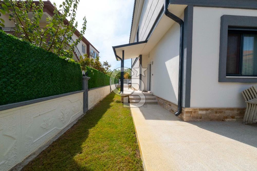 Şirinkent ' te Denize 450 metre Lüks Villa