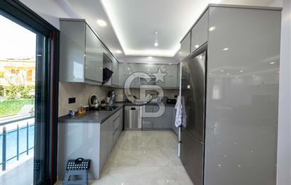 Şirinkent ' te Denize 450 metre Lüks Villa