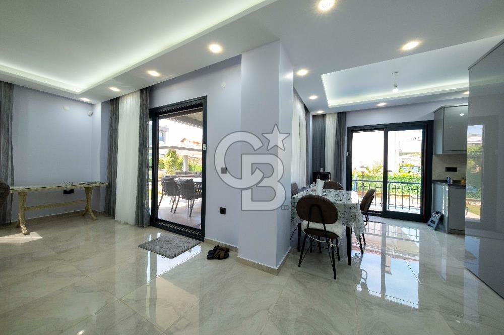 Şirinkent ' te Denize 450 metre Lüks Villa