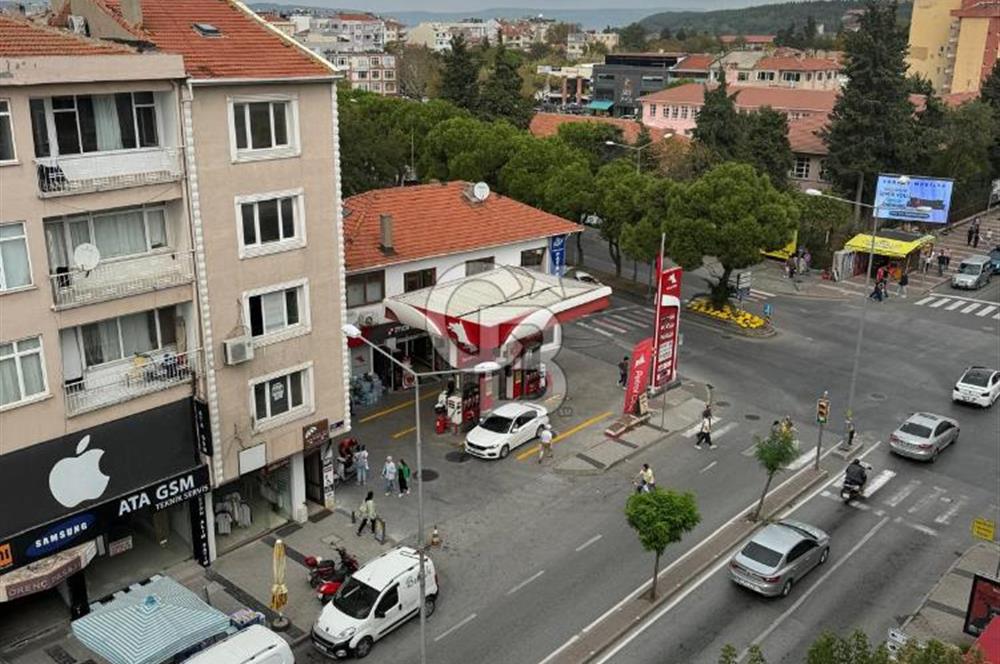 ÇANAKKALE MERKEZ ŞEHRİN GÖBEGİNDE KISMİ BOGAZ MANZARALI FULL EŞYALI 2+1 SATILIK DAİRE 