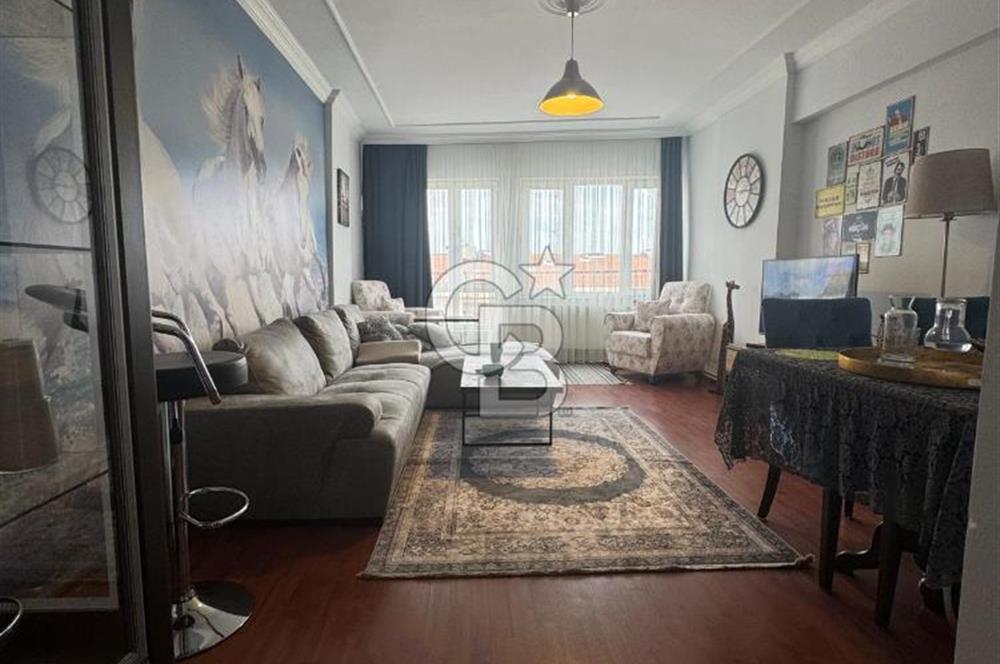 ÇANAKKALE MERKEZ ŞEHRİN GÖBEGİNDE KISMİ BOGAZ MANZARALI FULL EŞYALI 2+1 SATILIK DAİRE 