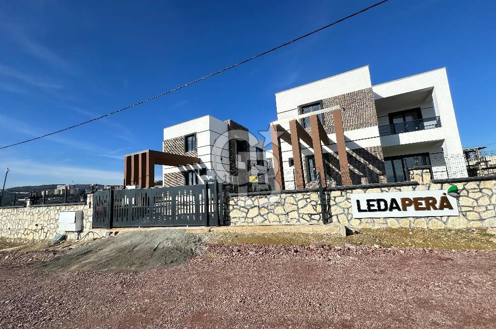 LEDA PERA - KABAOĞLU MH SATILIK MÜSTAKİL HAVUZLU 4+1 KÖŞE VİLLA