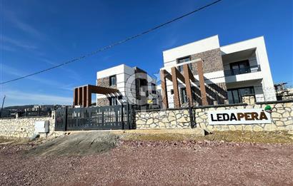 LEDA PERA - KABAOĞLU MH SATILIK MÜSTAKİL HAVUZLU 4+1 KÖŞE VİLLA