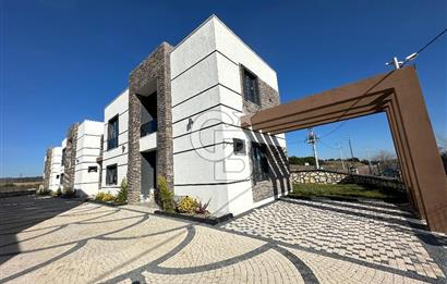 LEDA PERA - KABAOĞLU MH SATILIK MÜSTAKİL HAVUZLU 4+1 KÖŞE VİLLA