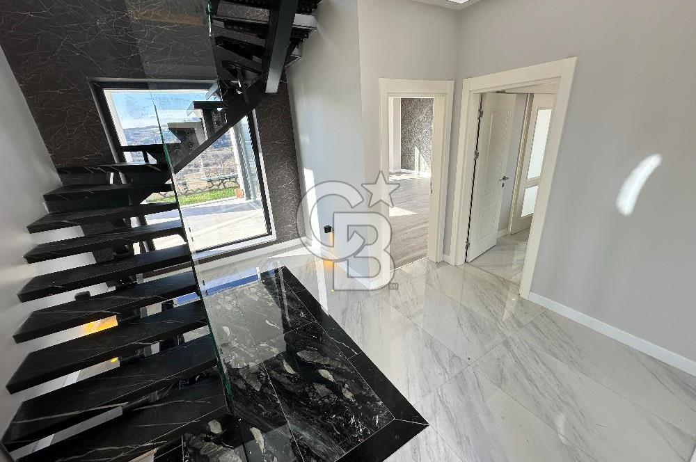 LEDA PERA - KABAOĞLU MH SATILIK MÜSTAKİL HAVUZLU 4+1 KÖŞE VİLLA